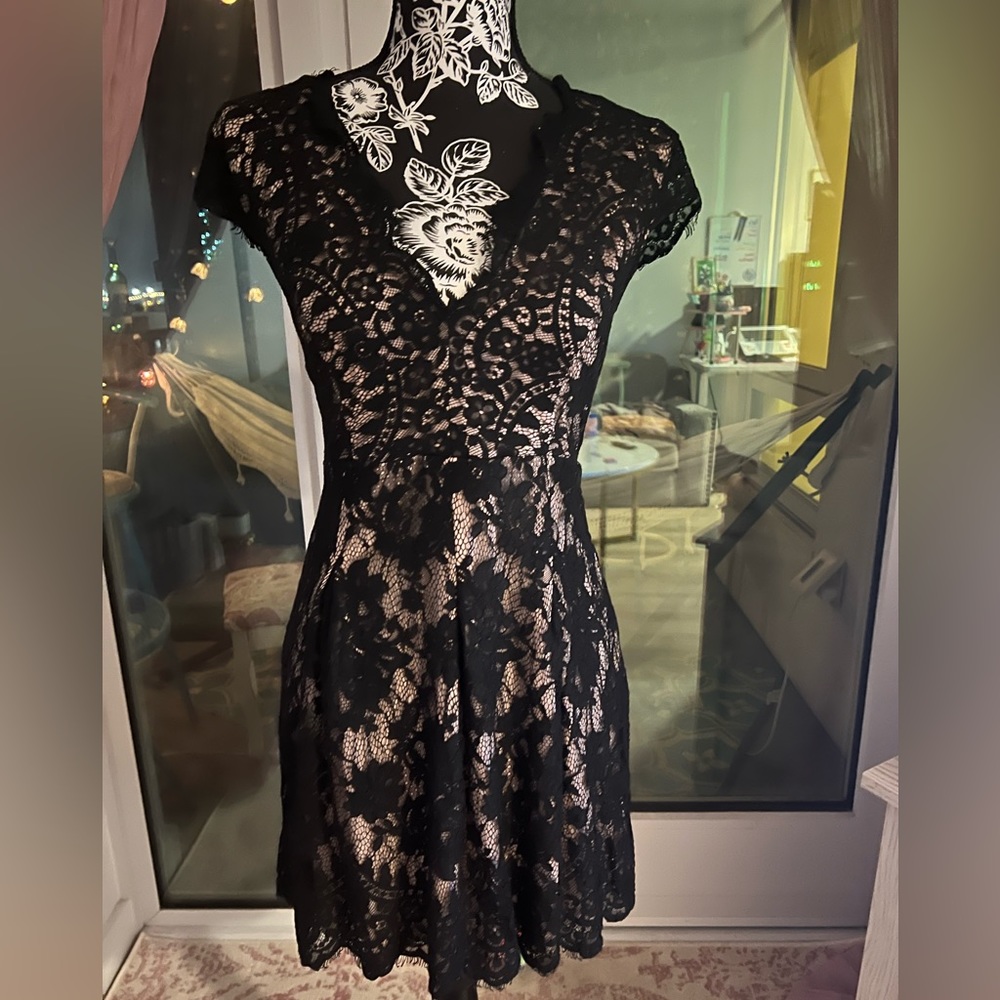 Black lace v neck cocktail dress
